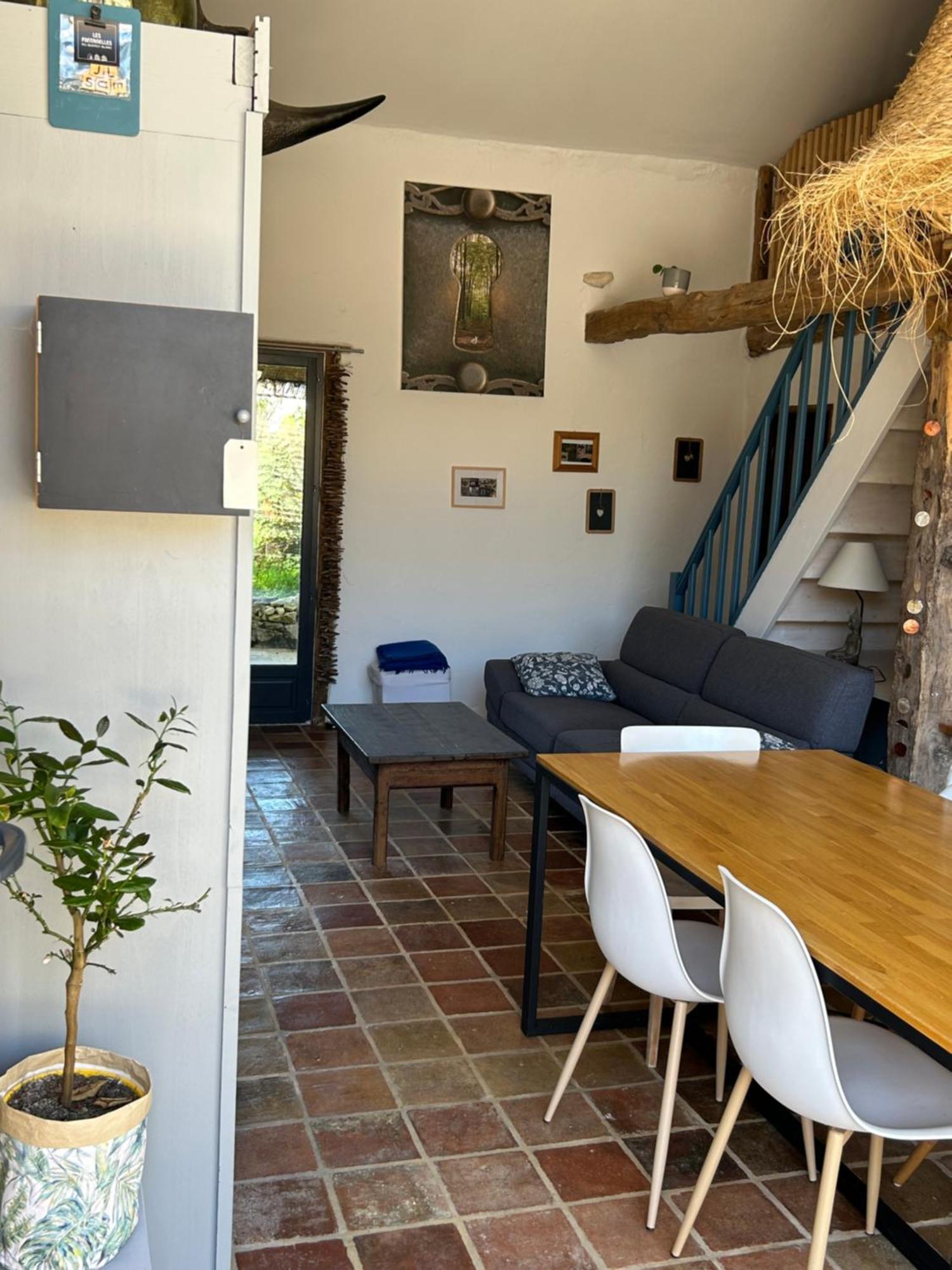 Les Fontanelles Du Quercy Blanc Villa Montcuq Екстериор снимка