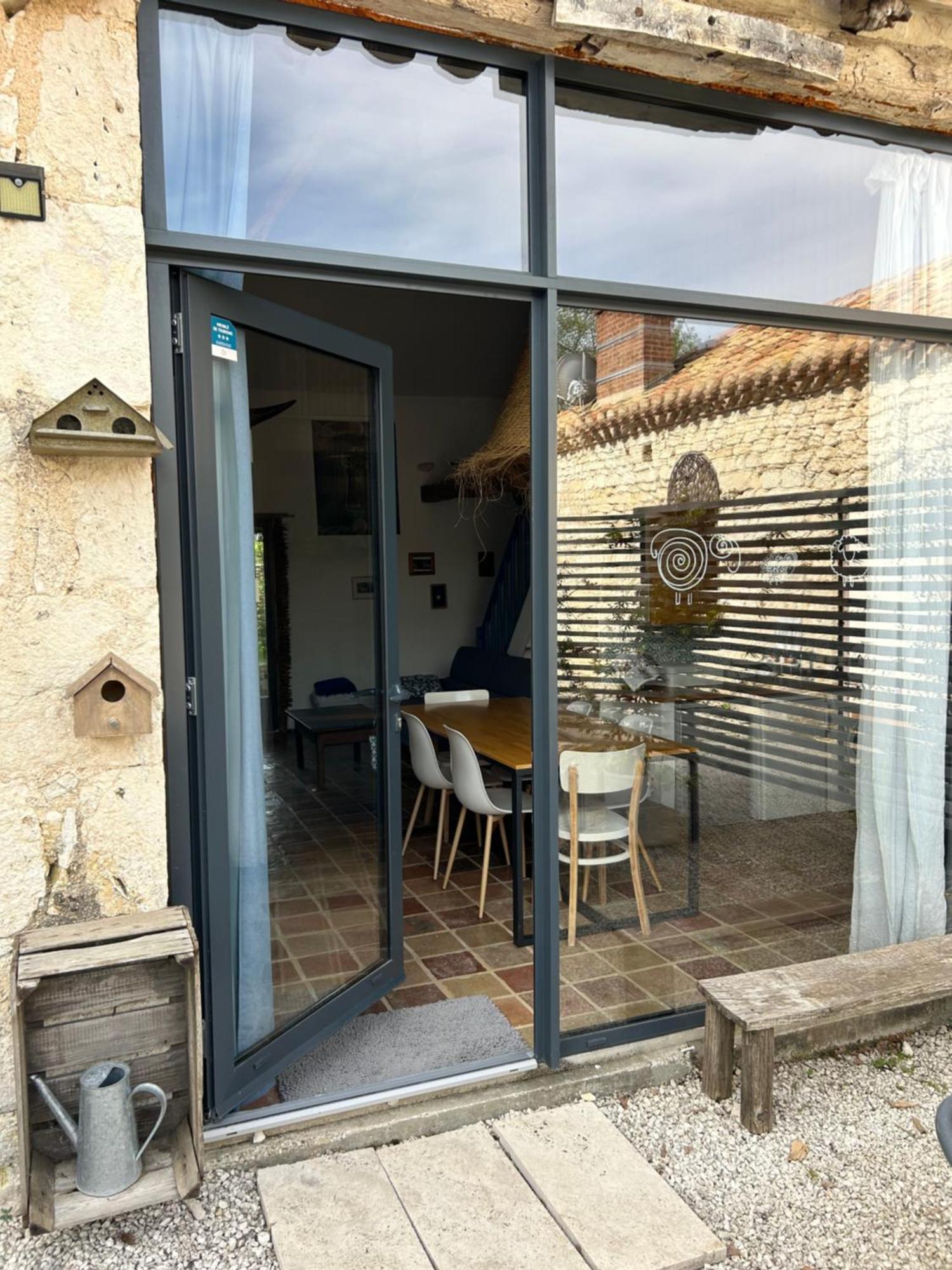 Les Fontanelles Du Quercy Blanc Villa Montcuq Екстериор снимка
